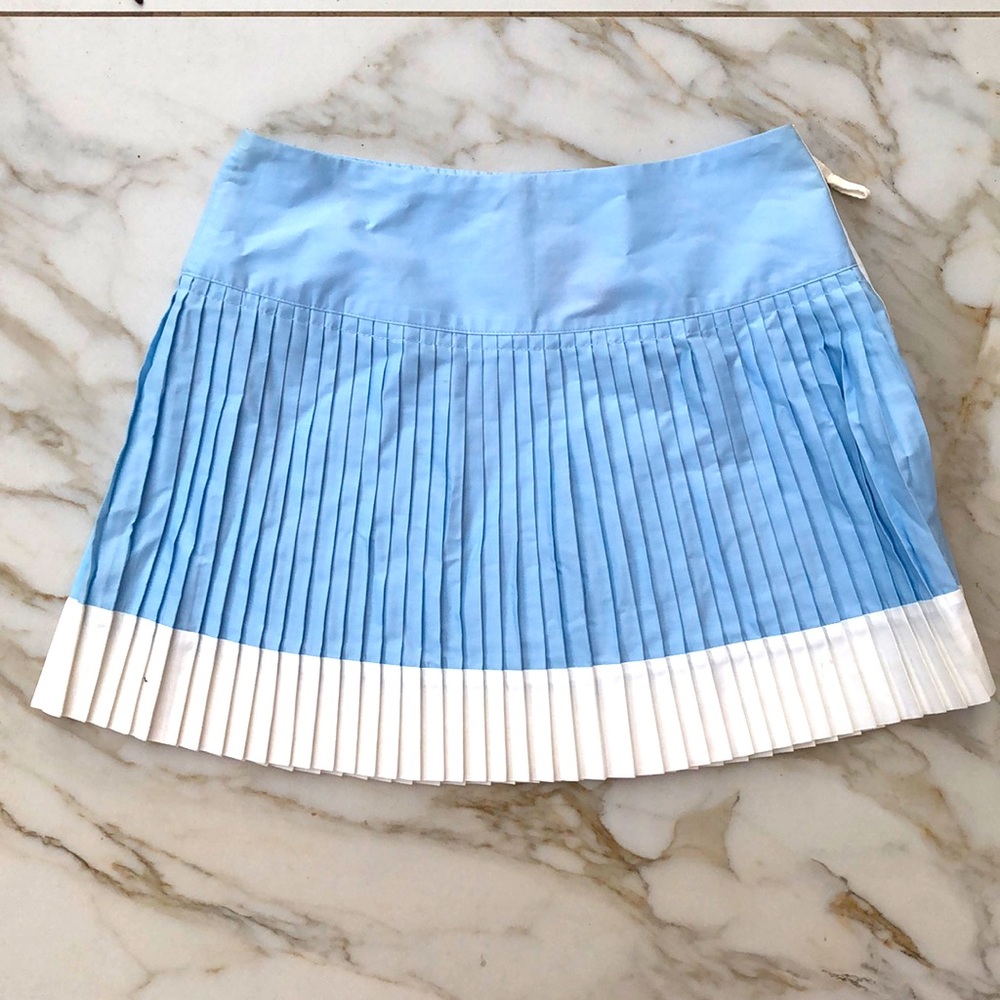 Nineteenfifty Collection Gorgeous mini skirt. Made in Italy.